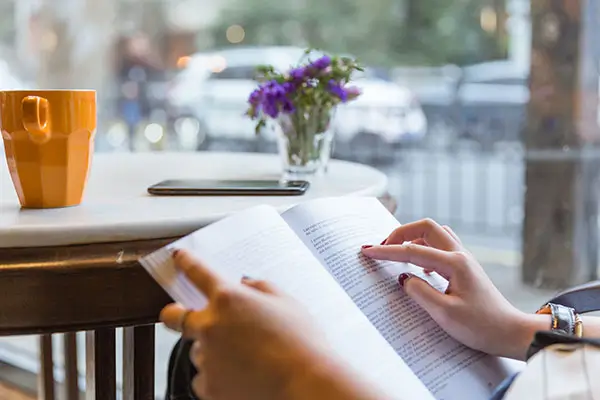 抚琴夜市附近酒店攻略